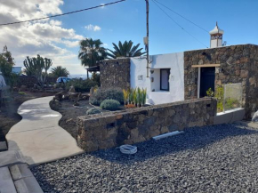 Apartamento con terraza y jardín